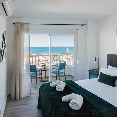 Sea-view With Pool Next To Marina & Apartamento